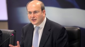 Τηλεδιασκέψεις με κοινωνικούς εταίρους και φορείς ξεκινά ο Κωστής Χατζηδάκης