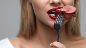 Συλλέκτης αναμνήσεων Ευαγ. Γ. Σπύρου: Έφερε στο ταμείο, δέκα κιλά κρέας αντί χρήματα για ασφάλιστρα ζωής!