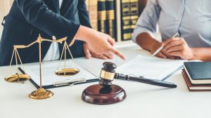 Νομική Προστασία στην εταιρεία μου ή σε εξειδικευμένη εταιρεία;