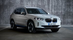 BMW iX3: Για τους ασφαλιστές που θέλουν να κινούνται με ασφάλεια κι οικολογία!