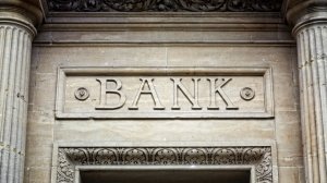 Απελεύθερος: Τα κεφάλαια της Alpha και η βελτιωμένη ορατότητα για ΕΤΕ