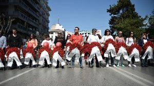 Μετατίθεται ο εορτασμός της Πρωτομαγιάς!
