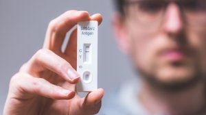 Υποχρεωτικά self test: Ποιες δραστηριότητες αφορούν και ποια η διαδικασία;
