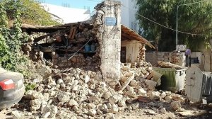 Σημαντικές ζημιές και επιχειρήσεις απεγκλωβισμού από τον ισχυρό σεισμό στο νομό Ηρακλείου!