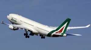 Παύση πωλήσεων εισιτηρίων από την Alitalia - Τι δικαιούνται όσοι κατέχουν εισιτήρια; 