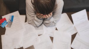 Τι ακριβώς λείπει από την εκπαίδευση των ασφαλιστικών διαμεσολαβητών και κόβονται στις εξετάσεις;