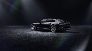 Porsche: Παρουσίαση των ειδικών εκδόσεων της Panamera