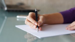 Τράπεζα της Ελλάδος: Κατάλογοι και οδηγίες για τις εξετάσεις ασφαλιστών, αντασφαλιστών, μεσιτών ασφαλειών και επενδυτικών προϊόντων 