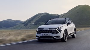 Το ολοκαίνουργιο Kia Sportage προσφέρει δυναμική και ασφαλή οδήγηση σε όλες τις συνθήκες