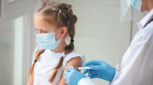 Ξεκινά ο εμβολιασμός παιδιών 5-11 ετών – οι κυρίες Θεοδωρίδου-Παπαευαγγέλου απαντούν στις ερωτήσεις σας ζωντανά από το Υπουργείο Παιδείας