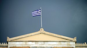 Η καθημερινότητα, η αναχαίτιση της κυβερνητικής φθοράς και το γεμάτο προκλήσεις 2022 