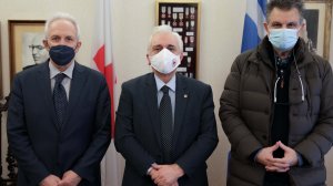 Ελληνικός Ερυθρός Σταυρός: Μνημόνιο συνεργασίας με Π.Φ.Σ. και ΙΔΕΕΑΦ για την εκπαίδευση των φαρμακοποιών στις Πρώτες Βοήθειες
