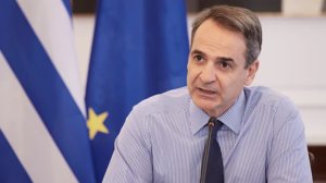 Κυβέρνηση: οι στοχευμένες πολιτικές με εθνικό πρόσημο και η μάχη του Κέντρου 