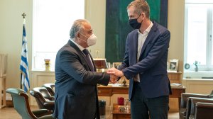 Συνάντηση του Γιάννη Χατζηθεοδοσίου με τον Δήμαρχο Αθηναίων Κώστα Μπακογιάννη