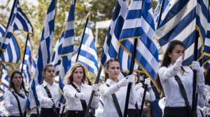 Υπουργείο Υγείας: Ισχυρή σύσταση για χρήση μάσκας στις παρελάσεις για την 25η Μαρτίου