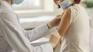 Εθνική Επιτροπή Εμβολιασμών: Ανακοίνωση για την ευλογιά των πιθήκων και τον εμβολιασμό