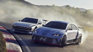 Η Hyundai Ν αποκάλυψε με δύο concepts το όραμα υψηλών επιδόσεων για την εποχή της ηλεκτροκίνησης