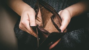 Eurostat: Σε κίνδυνο φτώχειας ή κοινωνικού αποκλεισμού το 28% των Ελλήνων!