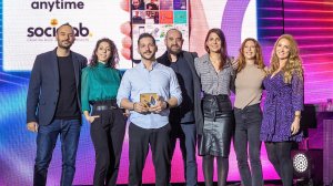 Η Anytime κέρδισε 2 βραβεία στα Social Media Awards