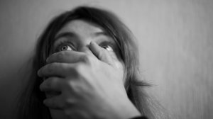 Για γυναικοκτόνους και παιδοβιαστές τα ισόβια είναι ισόβια;