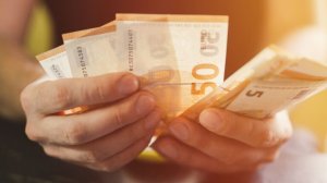 Δεν σας πιστώθηκαν τα  250€ σήμερα;- Δείτε το γιατί στην πλατφόρμα του ΕΦΚΑ