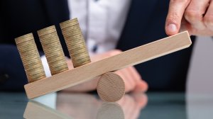 Στις εξετάσεις αυξηθήκαμε κατά 10.000 άτομα και στα επιμελητήρια μειωθήκαμε κατά 900!