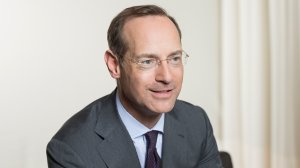 Oliver Bäte: Ποιους θα πιέσουν και πώς τα υψηλά επιτόκια