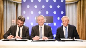 Μνημόνιο κατανόησης για την ίδρυση κέντρου ΟΟΣΑ στην Κρήτη υπογράφουν σήμερα ο πρωθυπουργός και ο γγ του ΟΟΣΑ