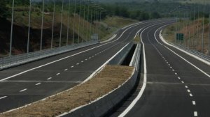 Υπεγράφη σύμβαση δημοπράτησης κατασκευής του οδικού άξονα «Μπράλος-Άμφισσα» - Τι δήλωσε ο Υπ. Οικονομικών Χρ. Σταϊκούρας 