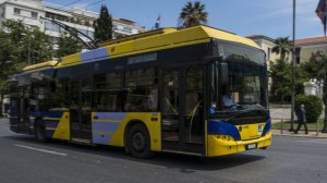 Τροχαίο στο κέντρο της Αθήνας: Τρόλεϊ συγκρούστηκε με φορτηγό - Ένας τραυματίας!