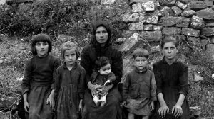 Για τη μάνα κάθε εποχής, του Ηλία Προβόπολου