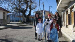 Αραρίσκοντας Ηλίας Προβόπουλος: Ένα οικογενειακό σχολείο