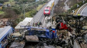 Τέμπη: Εντός της ημέρας το νομοσχέδιο για τη στήριξη συγγενών των θυμάτων!