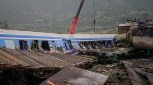 Τέμπη: Ποιανού την υπογραφή φέρει η αναρρωτική άδεια στον επιθεωρητή;