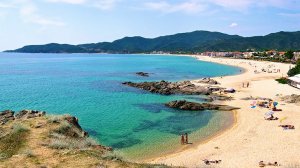 Δεύτερη η Ελλάδα παγκοσμίως με περισσότερες από 600 βραβευμένες ακτές!