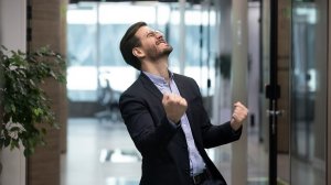 Λάουρα Σταυρίδου: Πως να προχωρήσετε στο κλείσιμο. Η φόρμουλα Ε.Δ.Α
