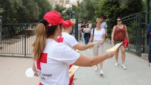 Ελληνικός Ερυθρός Σταυρός: Οδηγίες για προστασία από τον καύσωνα και τις υψηλές θερμοκρασίες! (βίντεο)