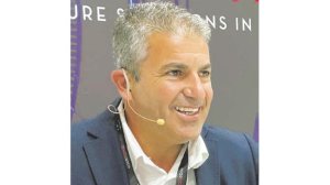 Γιάννης Σαμολαδάς: Πρωτοπόρος στην ασφάλιση φορτηγών και φορτίων 