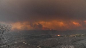 Μάχη με τις αναζωπυρώσεις στον Έβρο - Μικρές εστίες στην Πάρνηθα!