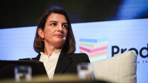 Δώρα Καραγιώργου: «Μεγάλο αγκάθι η γραφειοκρατία – Χρειάζονται 10 με 12 έγγραφα για να πουλήσει κάποιος ένα ακίνητο»