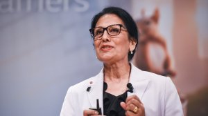 Dr Kamel K. Ηothi: «To 50% των επιχειρήσεων θεωρούν ότι πρέπει να αλλάξουν μέσα στα επόμενα 5 χρόνια μόνο, όμως, το 21% έχει τους πόρους να το κάνει»!