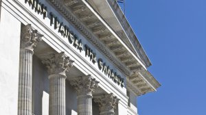 Εποπτεύων Χ: Το "στοίχημα" της Εθνικής, οι ιταλικές(;) κινήσεις στο Χ.Α, το "δώρο" της Optima και ο κίνδυνος νέας κρίσης χρέους