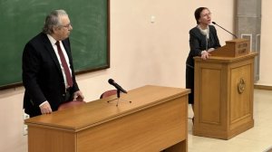 Συζήτηση για τη Γλώσσα με τον καθηγητή Γεώργιο Μπαμπινιώτη!