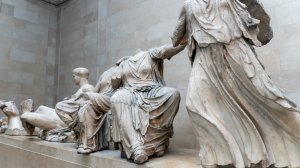 Πλαγίως: Τα Μάρμαρα (Β)