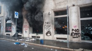 Πως αποζημιώνουν τα ασφαλιστήρια υλικές ζημιές από έκρηξη βόμβας; 