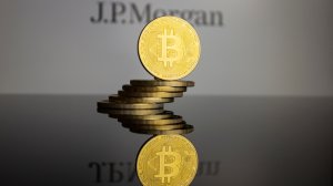 «Λαϊκά» έντοκα για τους «μικρούς», η JP Morgan «ψηφίζει» ελληνικά ομόλογα, η ΔΕΗ ηγετικός παίκτης στη ΝΑ Ευρώπη και οι υψηλές αποδόσεις για τα Α/Κ της Allianz