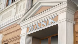 Εποπτεύων Χ: Ετοιμάζεται η πρώτη έξοδος, ράλι στις τράπεζες «βλέπει» η M.S και οι «τρελές» αποδόσεις της Mytilineos