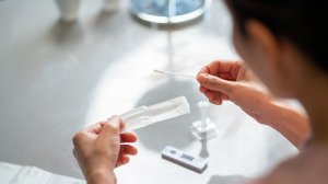 Self test στα φαρμακεία για τον καρκίνο του παχέος εντέρου!