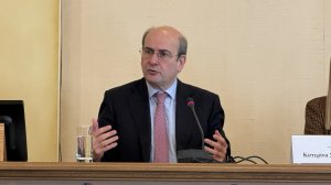 Κωστής Χατζηδάκης: Ασπίδα απέναντι στους δημαγωγούς η οικονομική ενημέρωση!