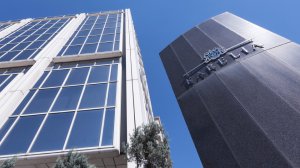 Το κλείσιμο του "μαύρου" κύκλου, η αισιοδοξία για τις τράπεζες, η έκρηξη κερδών και το ομόλογο... Καρέλιας